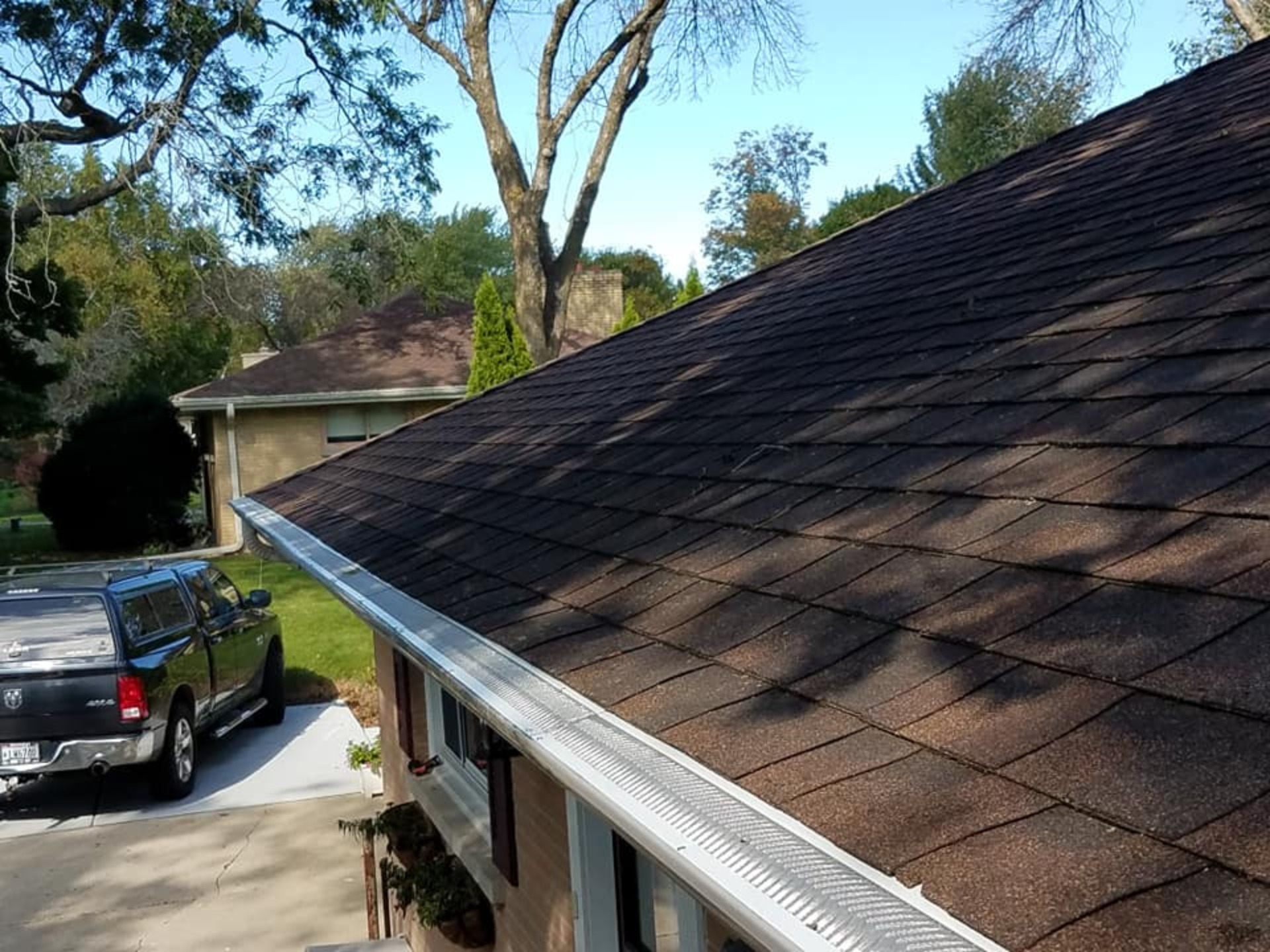 5 Signs you Need a Gutter Protection System | Four Seasons Gutter Filter