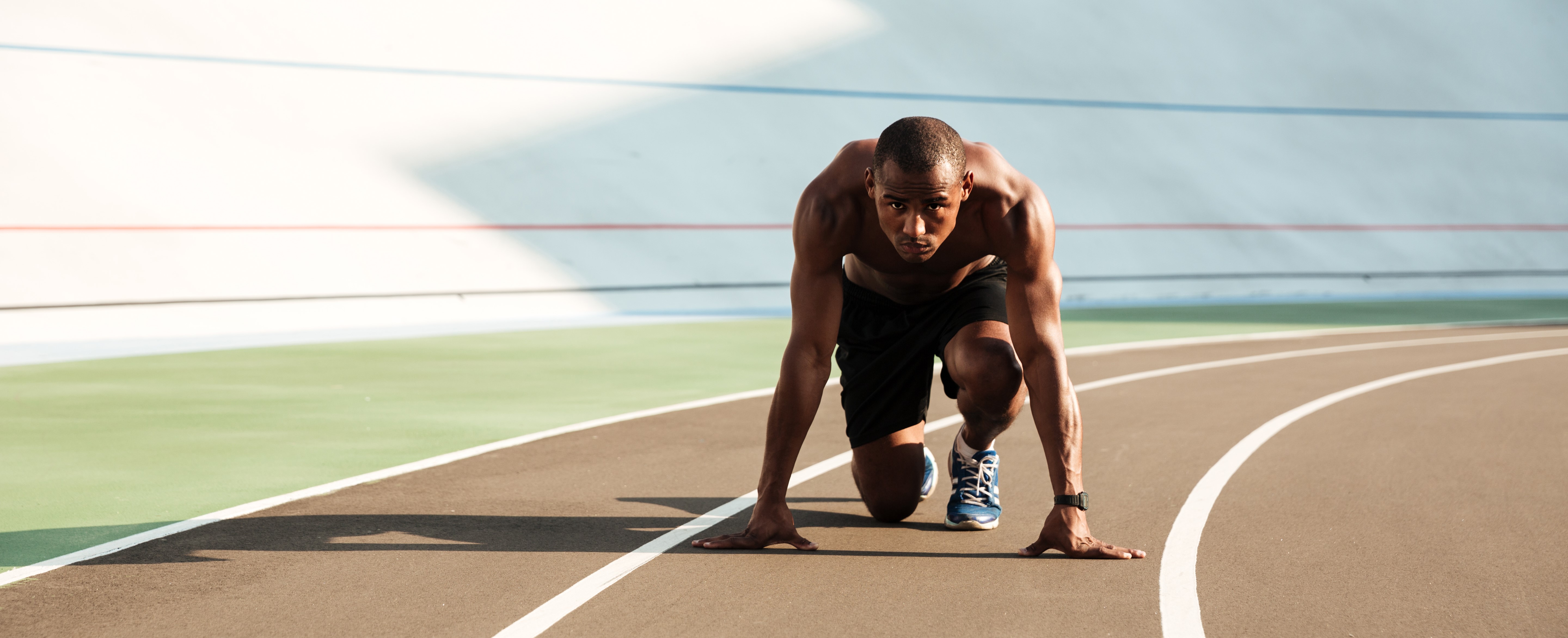 Sports soft. Тренировки HIIT С негром. Sport Post. Джей Фостер молодой спортсмен. Young athletes Метрополис.