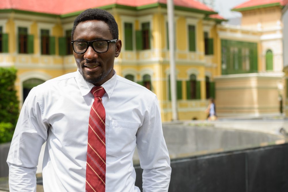 Panduan Menulis CV Menggunakan Templat dalam Bahasa Swahili