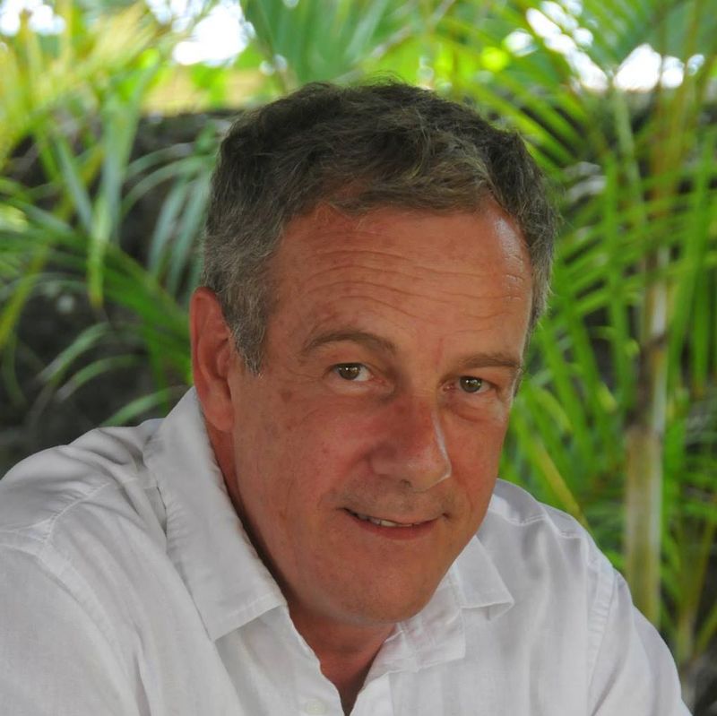 Learn to play handpan the easy way. Enroll for free to our tutorials and lessons.