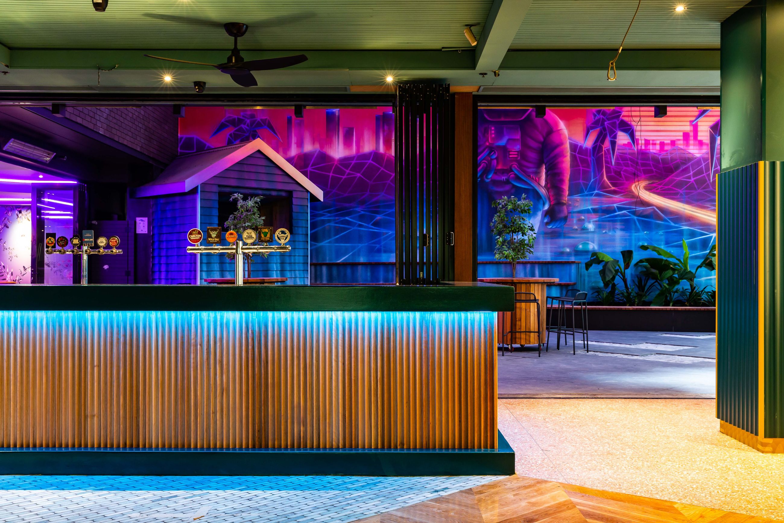 CQ Bar
