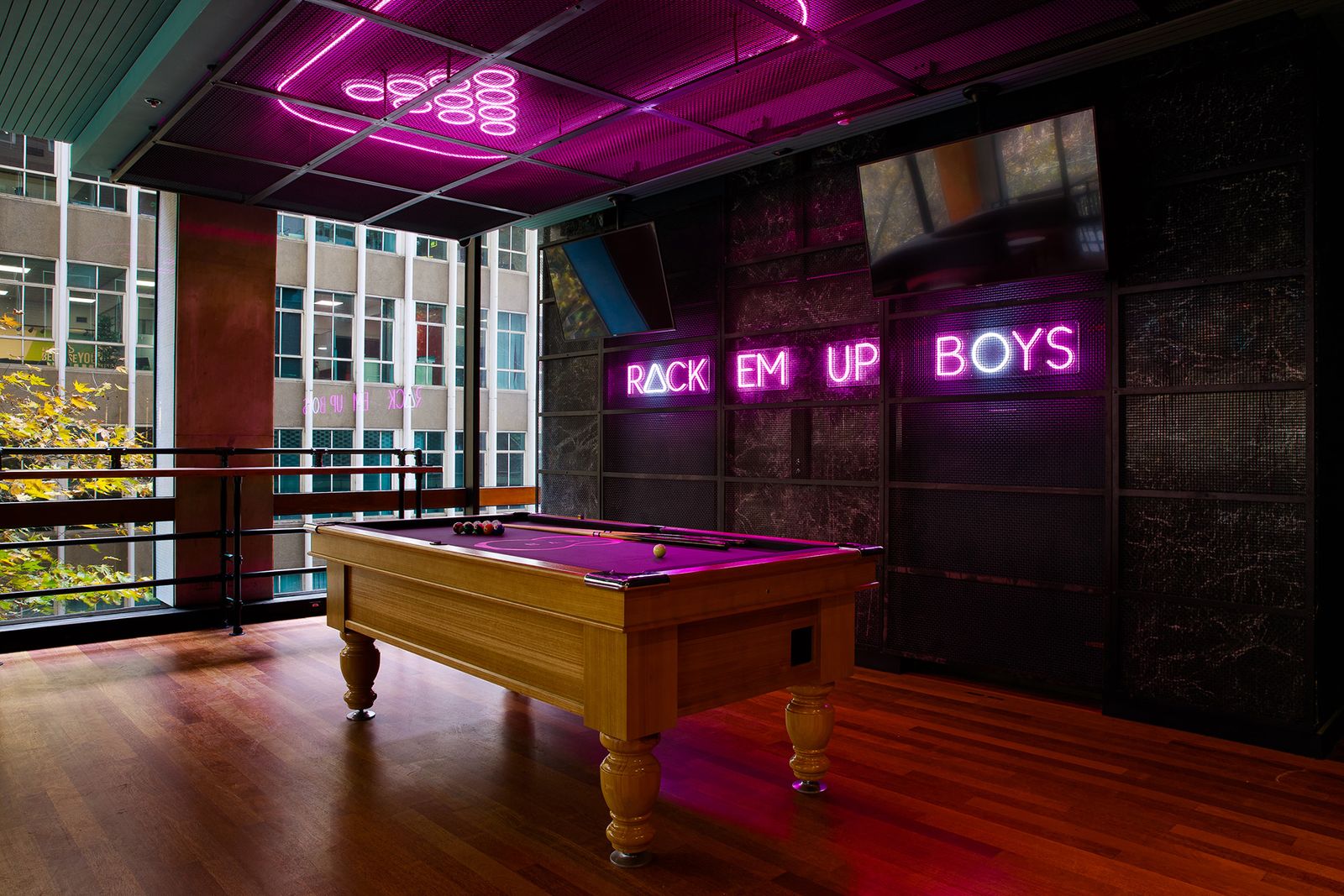 CQ Bar