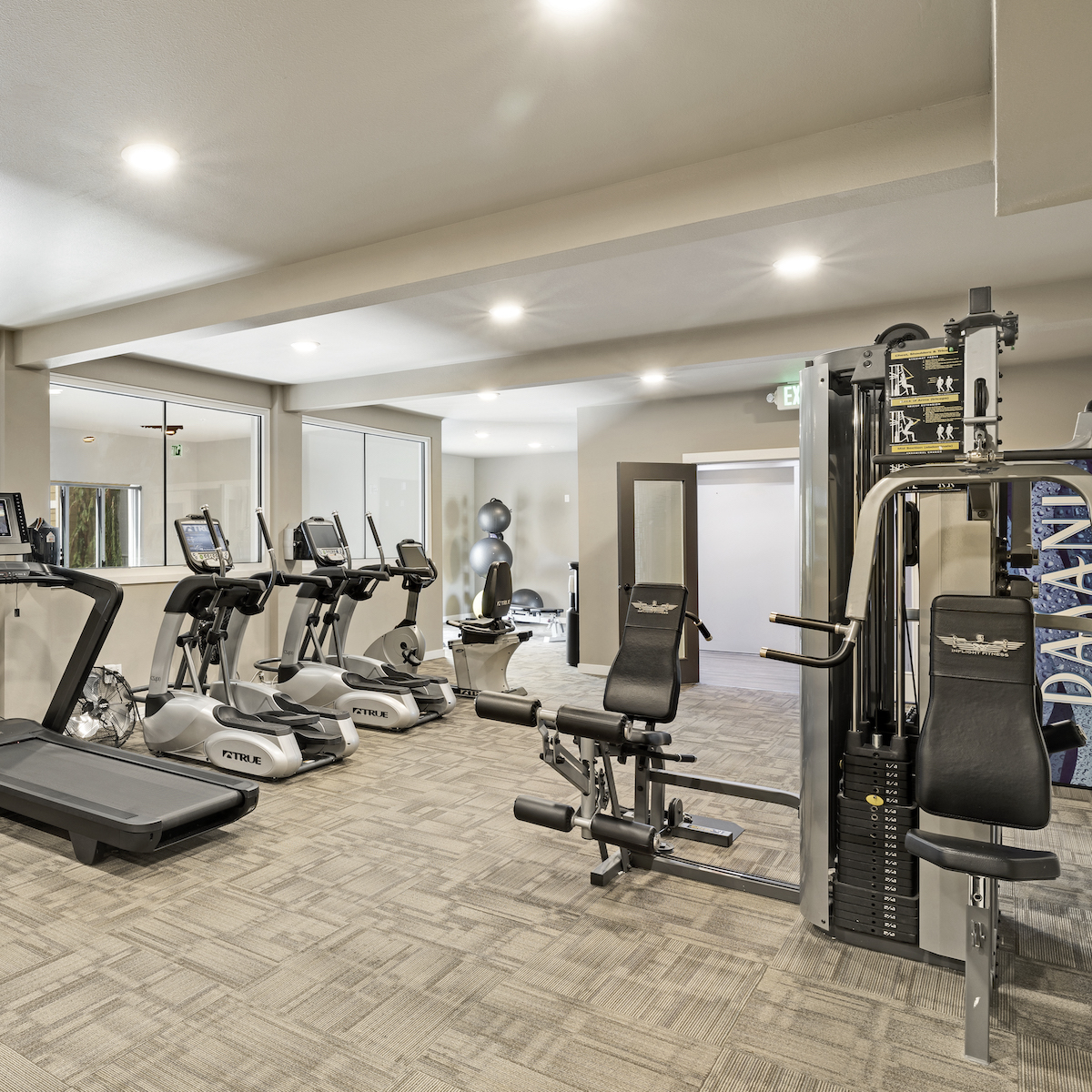 Gig Harbor's Finest Apartment Amenities at Your Doorstep Summit Tower