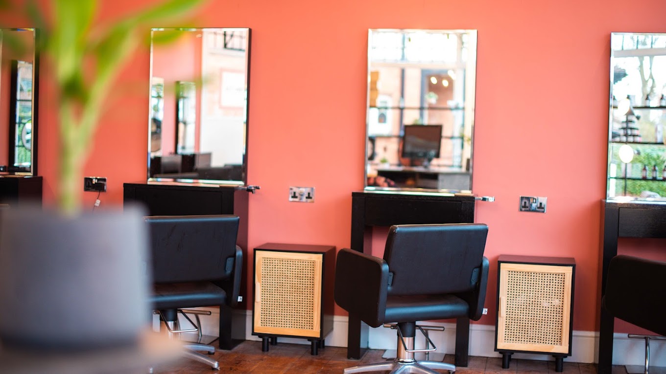 SAS&Co Hair & Beauty The Hub on the Green