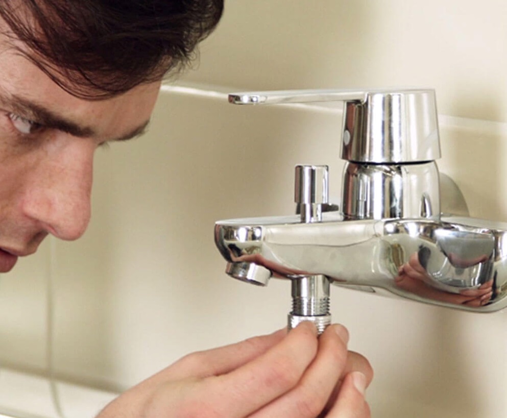 How to change shower taps