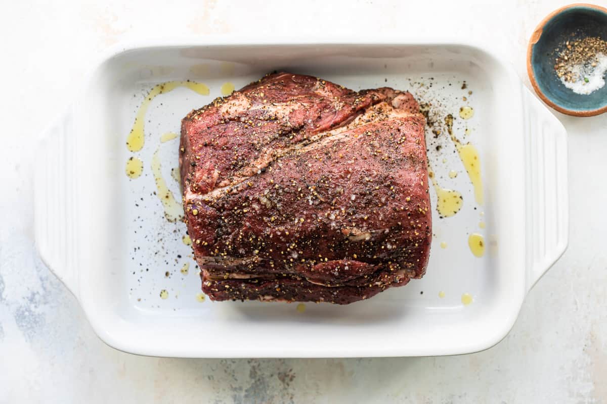 Black Pepper Crusted Roast Beef Tenderloin Foodness Gracious