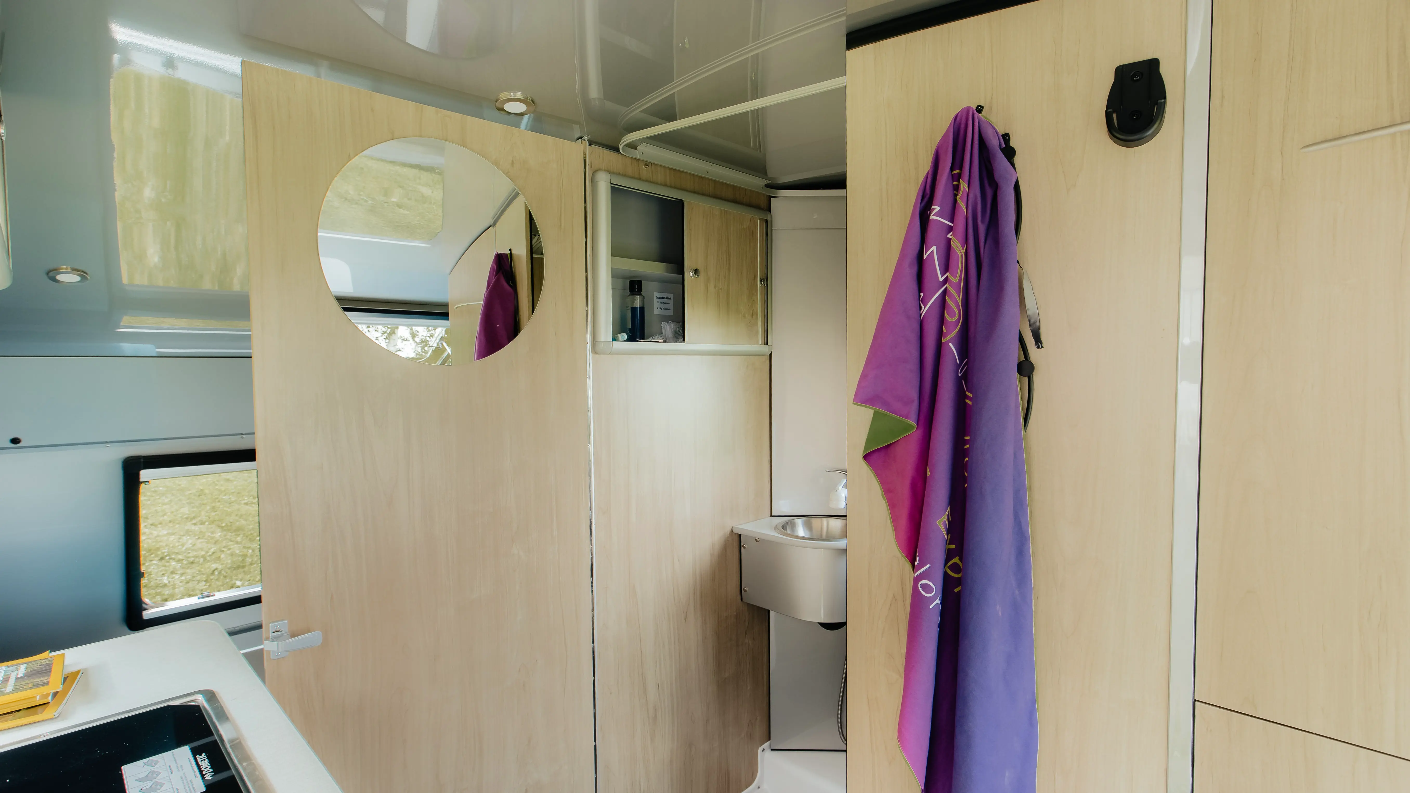 F1743 Shipping Alto F Series Safari Condo