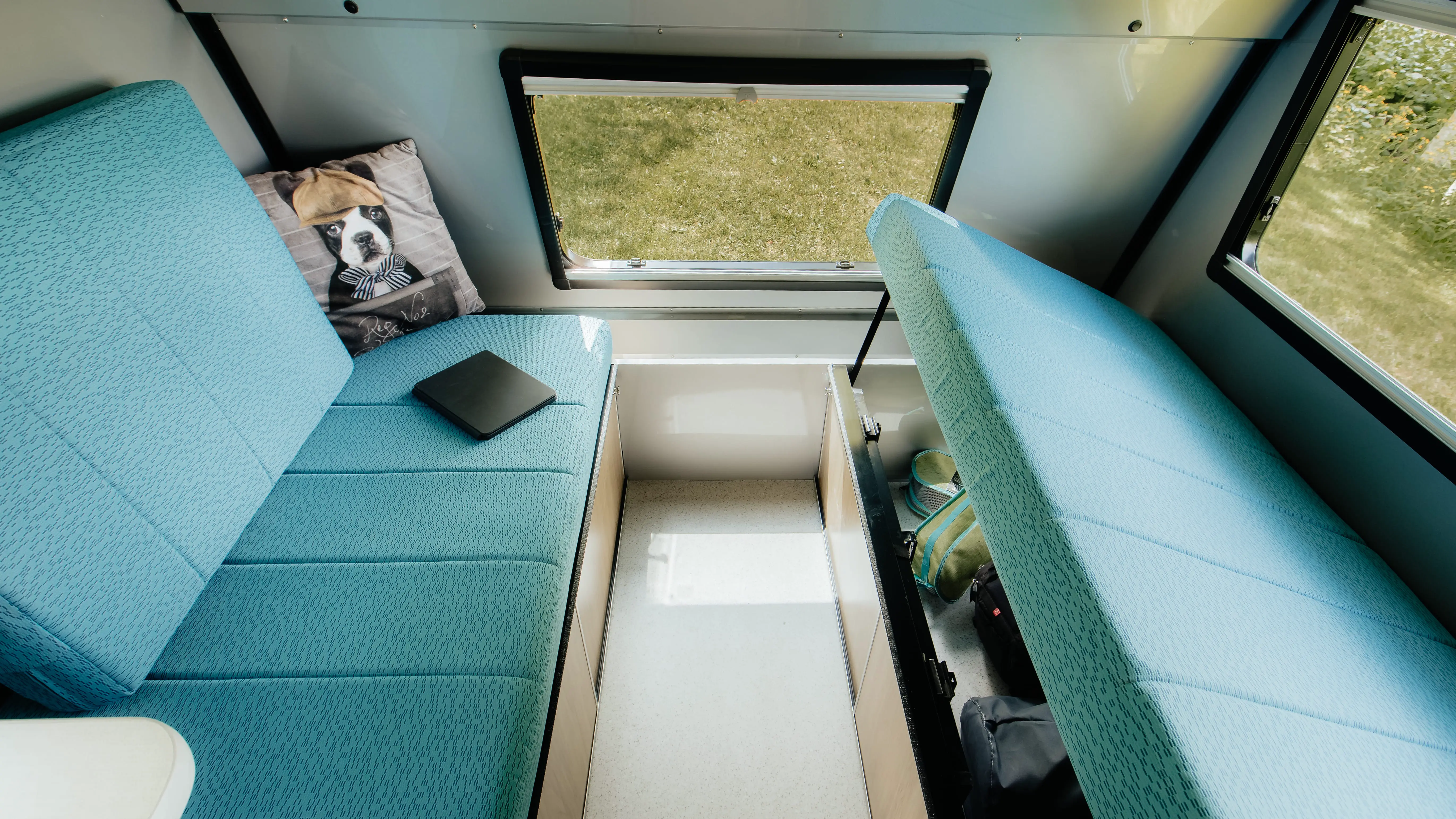 F1743 Shipping Alto F Series Safari Condo