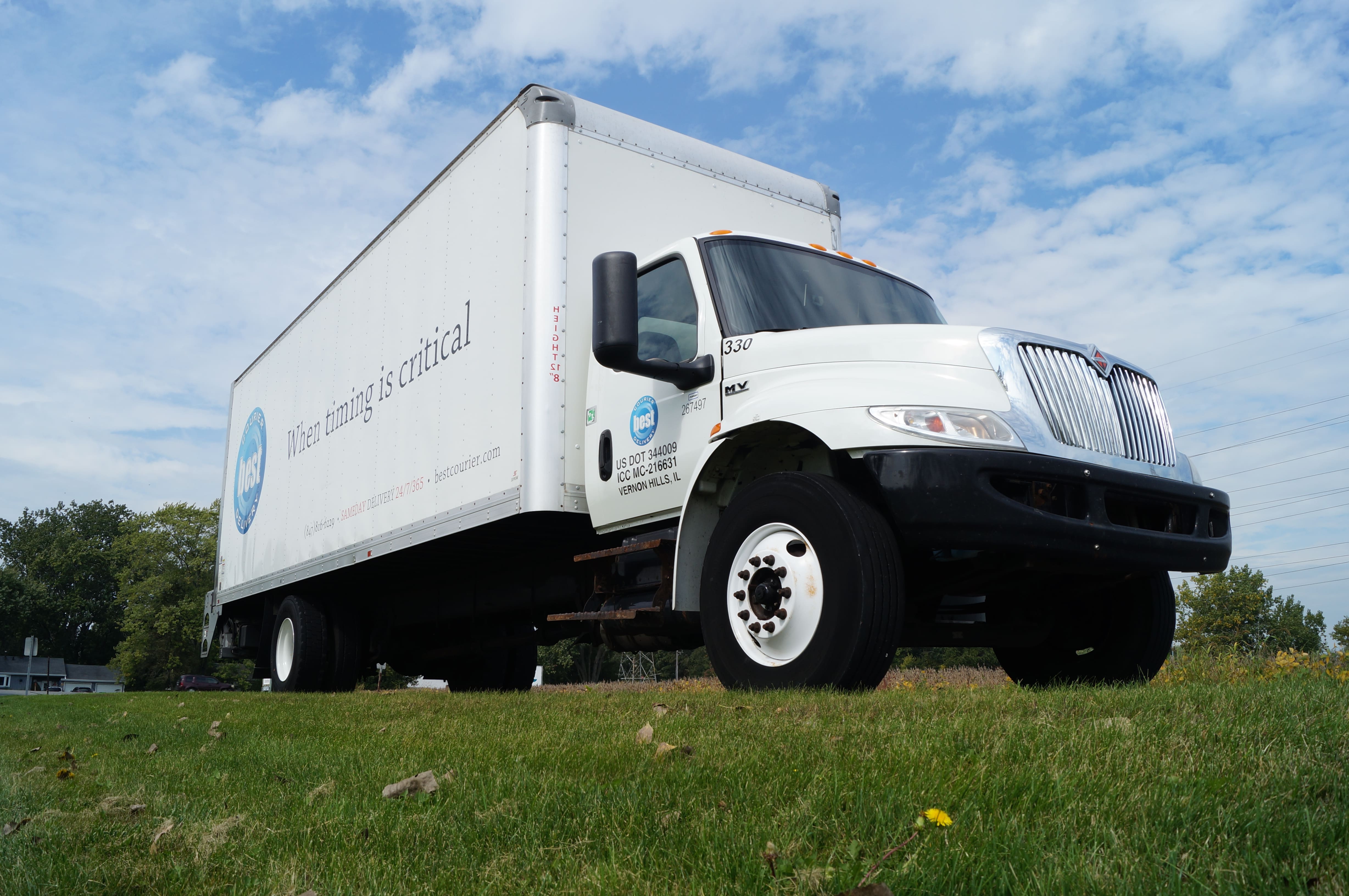 Best Courier & Delivery Chicago Trucking & Courier Business