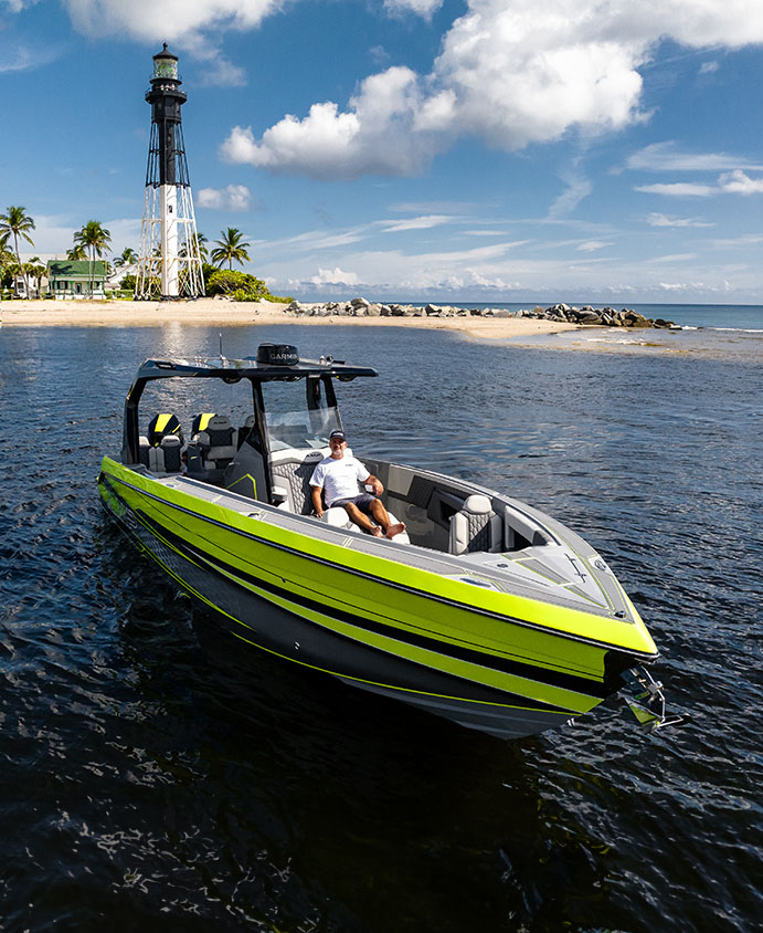 AMP HighPerformance Boats & Luxury Center Consoles