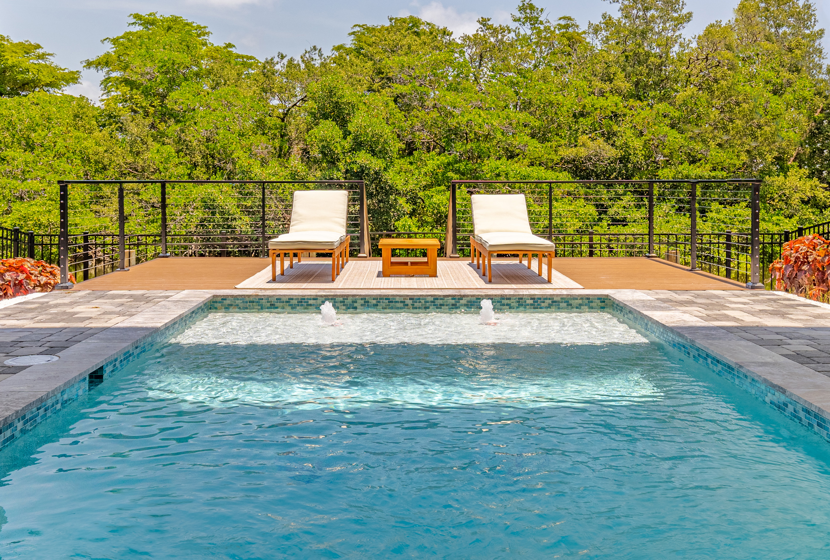 Hunter's Point, The Pearl's Interior