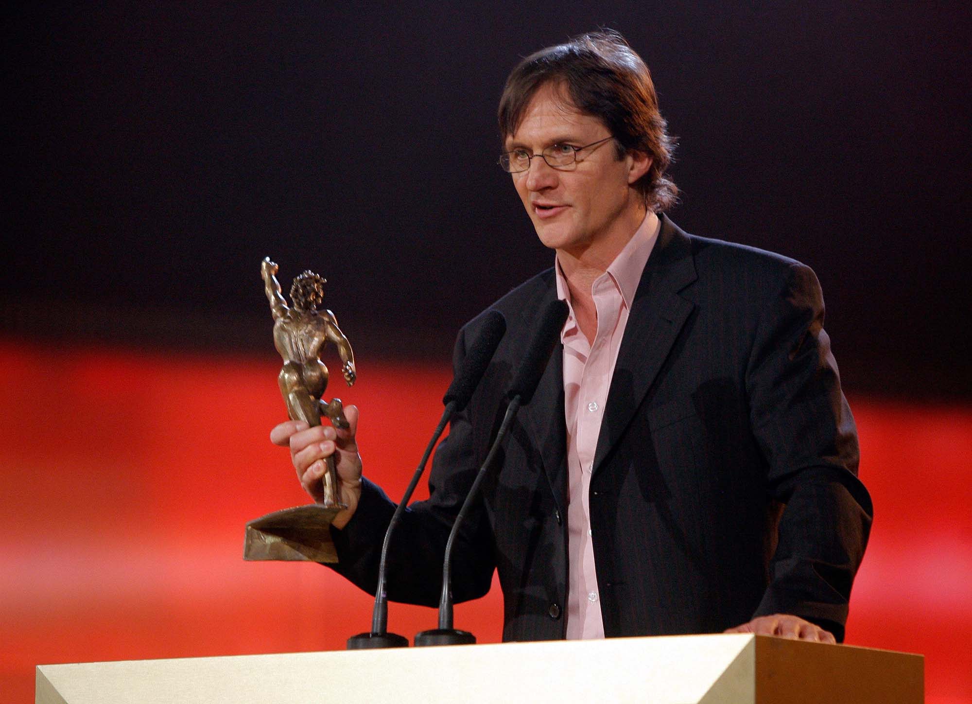 Arno del Curto Gemeinsam mit Köpfchen durch die Wand