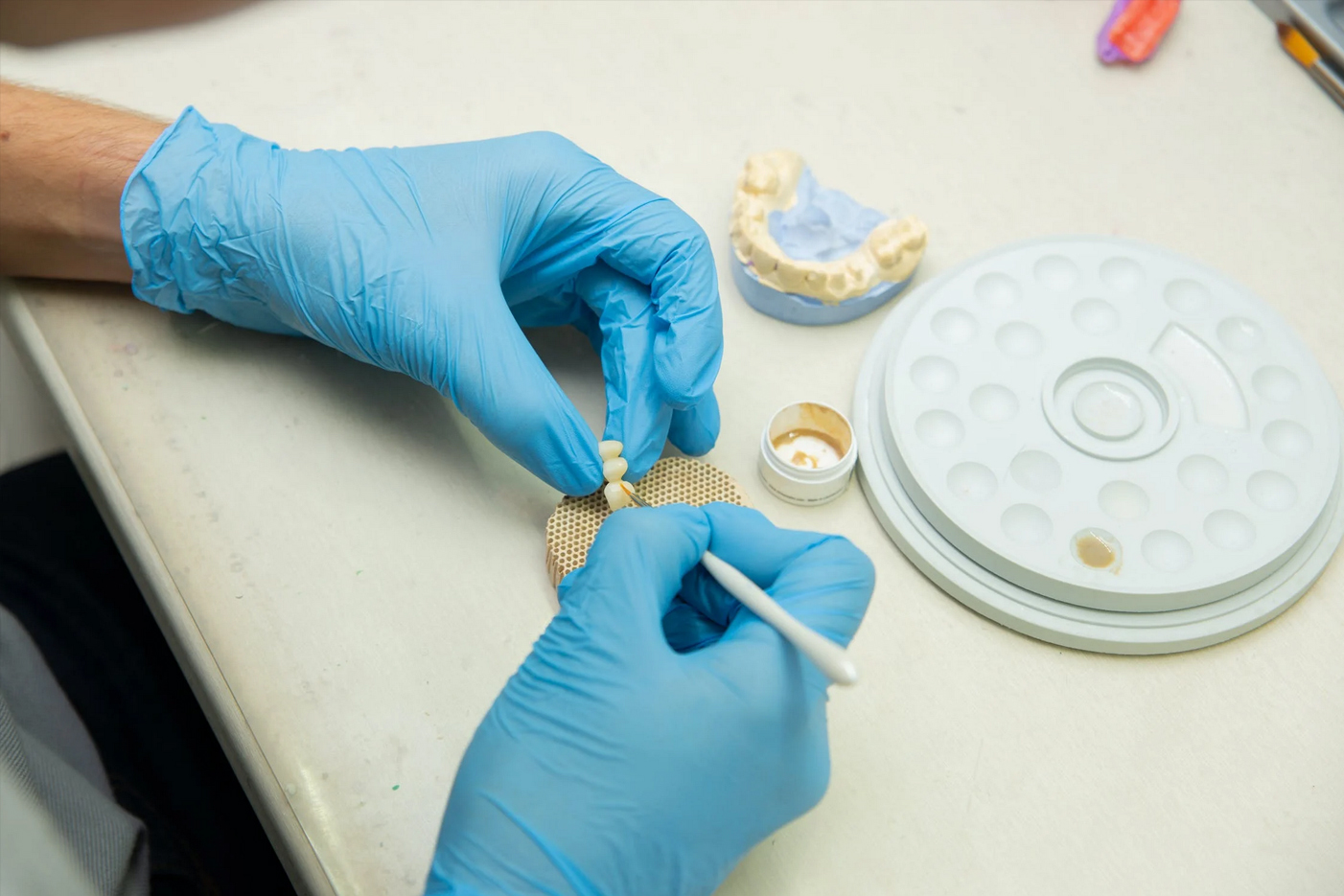 How to a dental technician? 1 Dentist in Washington, PA