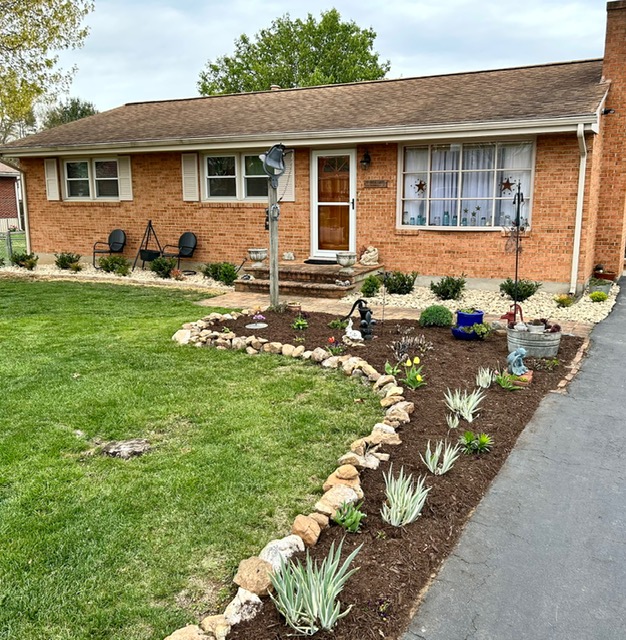 Richard's Landscaping Lawn Care Services in the Roanoke Area