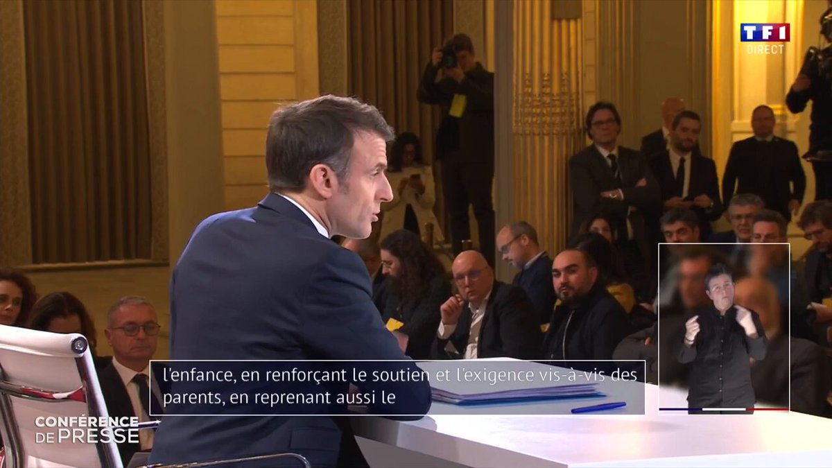 « Nous déterminerons le bon usage des écrans pour nos enfants. » #Macron20h15