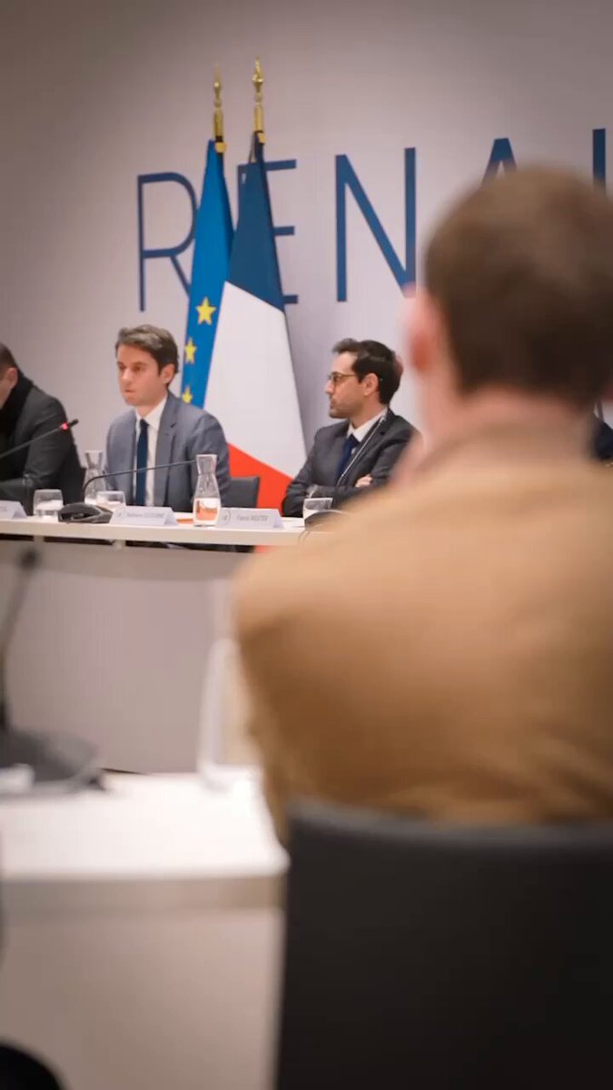Hier soir, nous accueillions le Premier ministre @GabrielAttal lors d’un bureau exécutif.
Autour de @Steph_Sejourne, notre parti lance son année politique 2024 : acte 2 du quinquennat, élections européennes le 9 juin prochain.