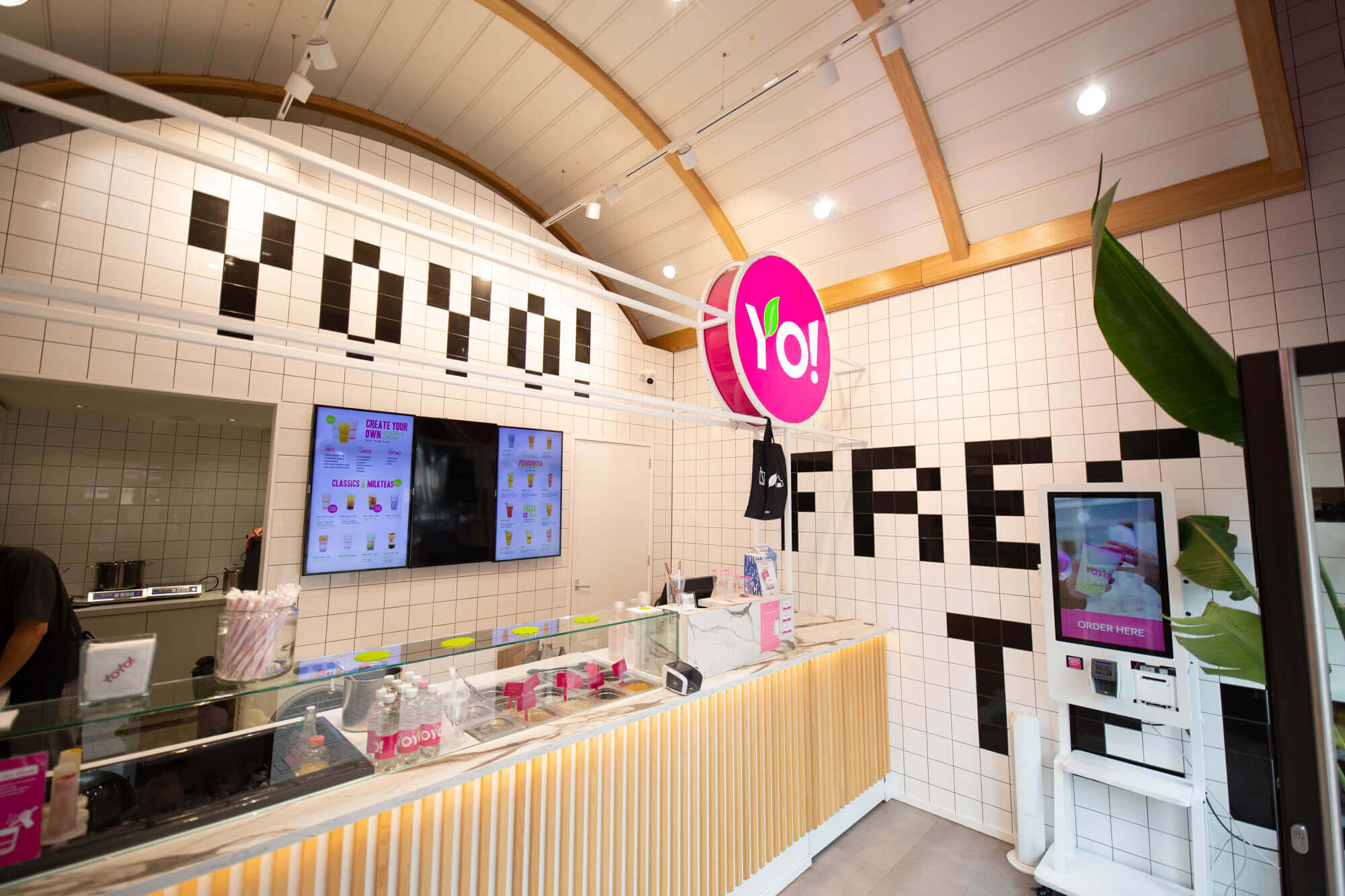 YOYO! Amsterdam (Ferdinand Bolstraat)