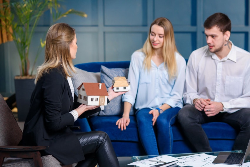 Leasing Consultant Jobs Near Me