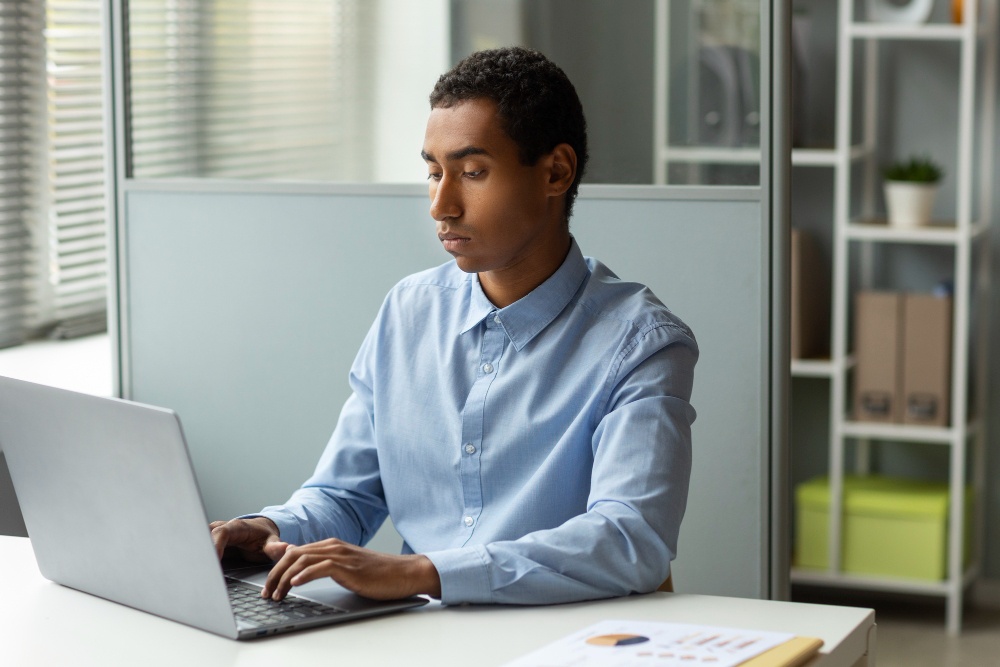 Mastering the Art of CV Writing and Job Application in Togo