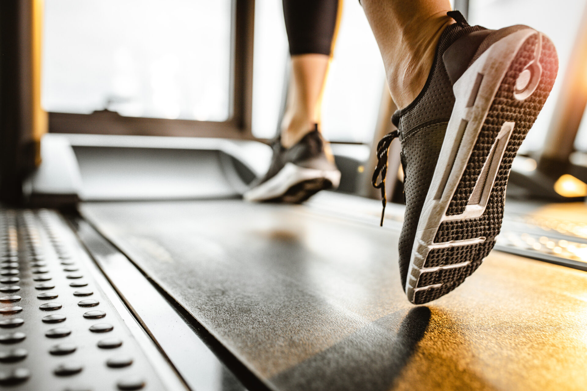 wear running shoes for walking