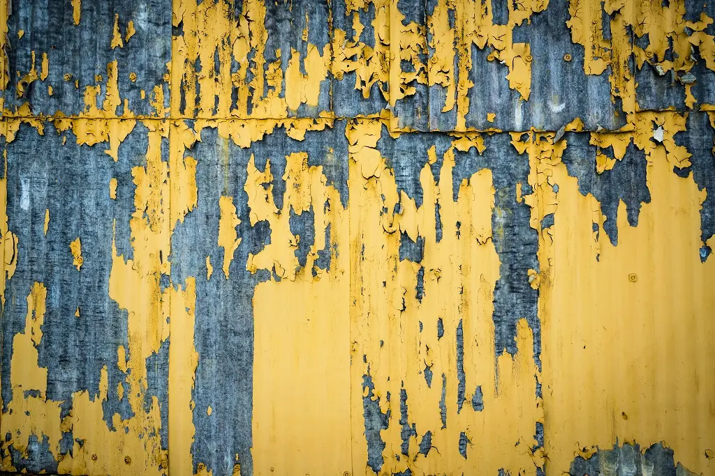 Why Does Paint Bubble, Crack & Peel? Exterior Paint Problems and How to