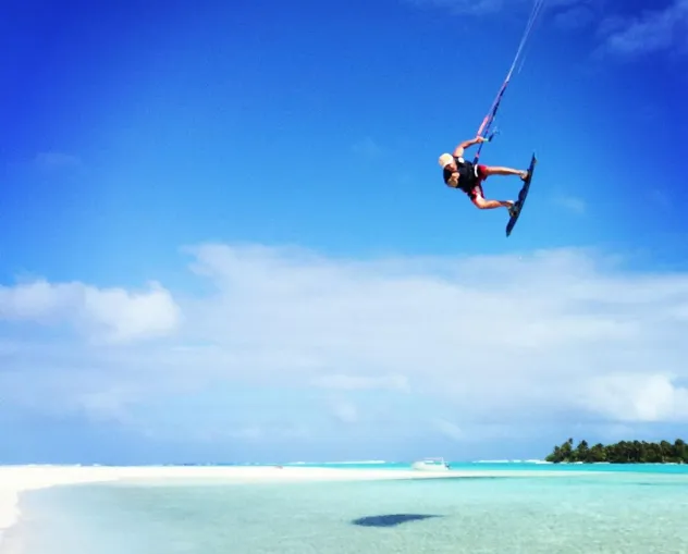 Rarotonga Kiteboarding Lessons with Ariki Adventures Rig2Ride Package
