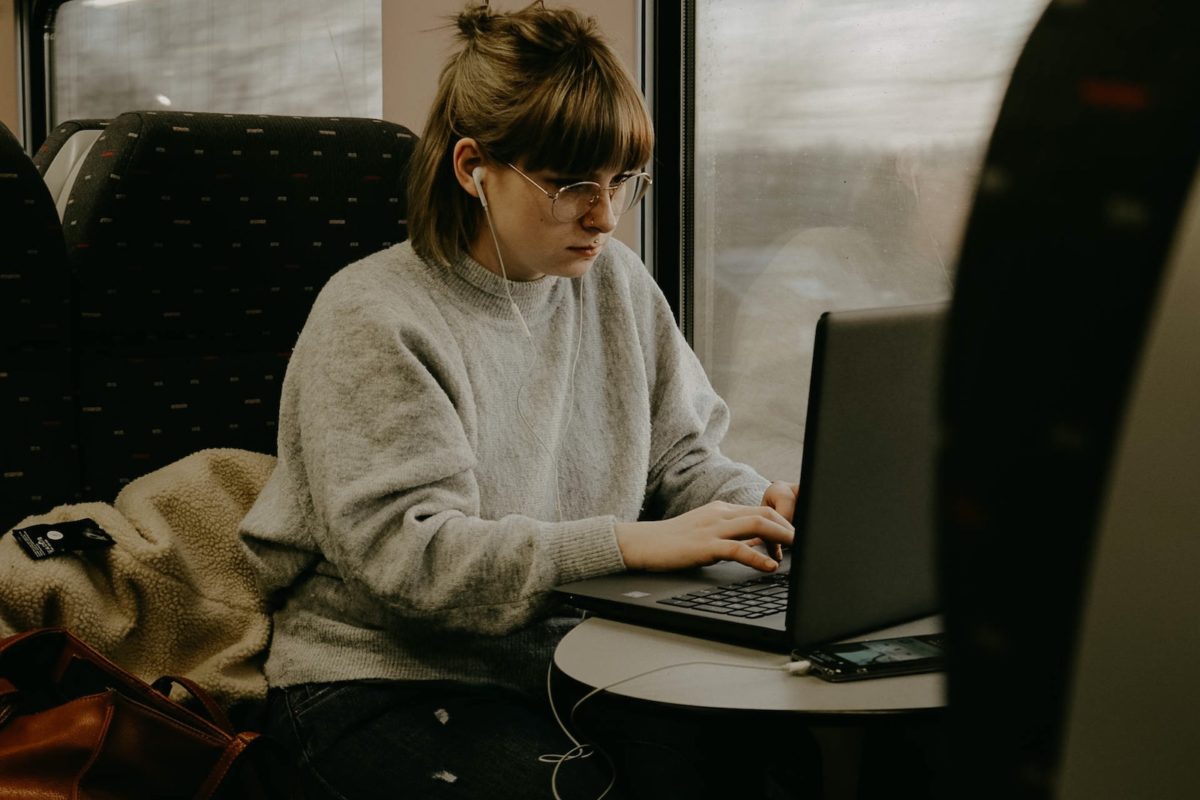 How To Create Host A Webinar In 10 Easy Steps Teachable How To Create Host A Webinar In 10 Easy Steps Teachable