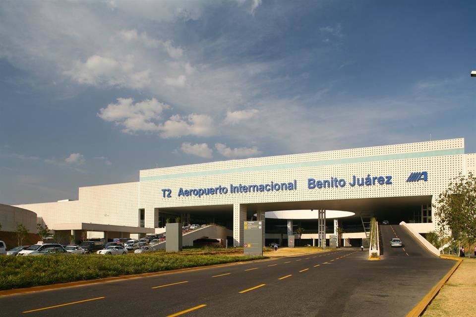 CDMX airport: How early should I arrive?