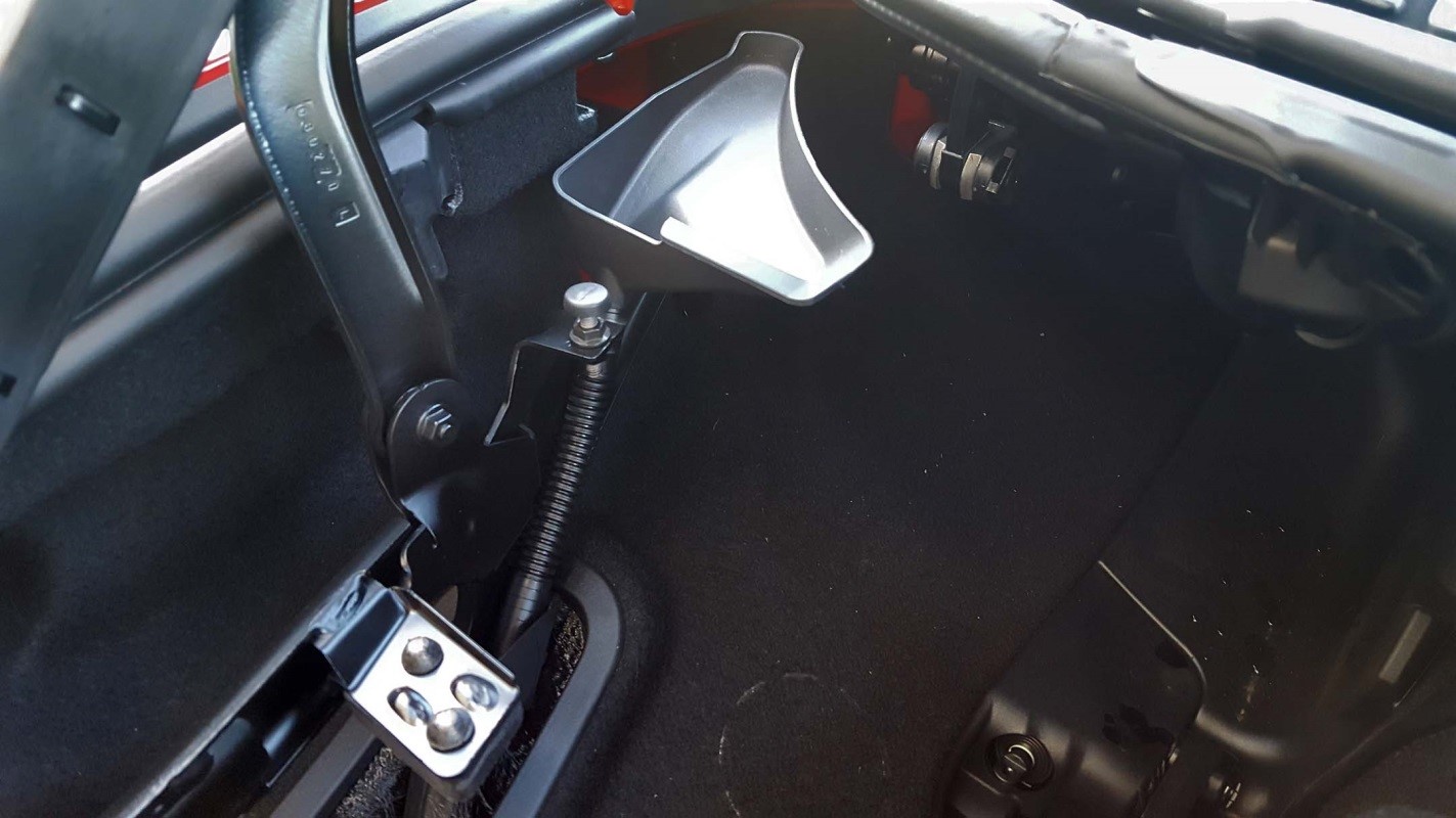 Convertible Top Repair I Convertible Tops LeakPro