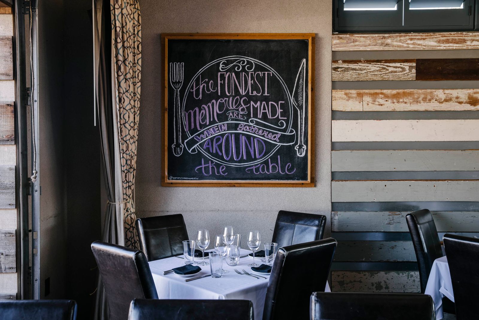 Home | Queenie's Steakhouse in Denton, TX