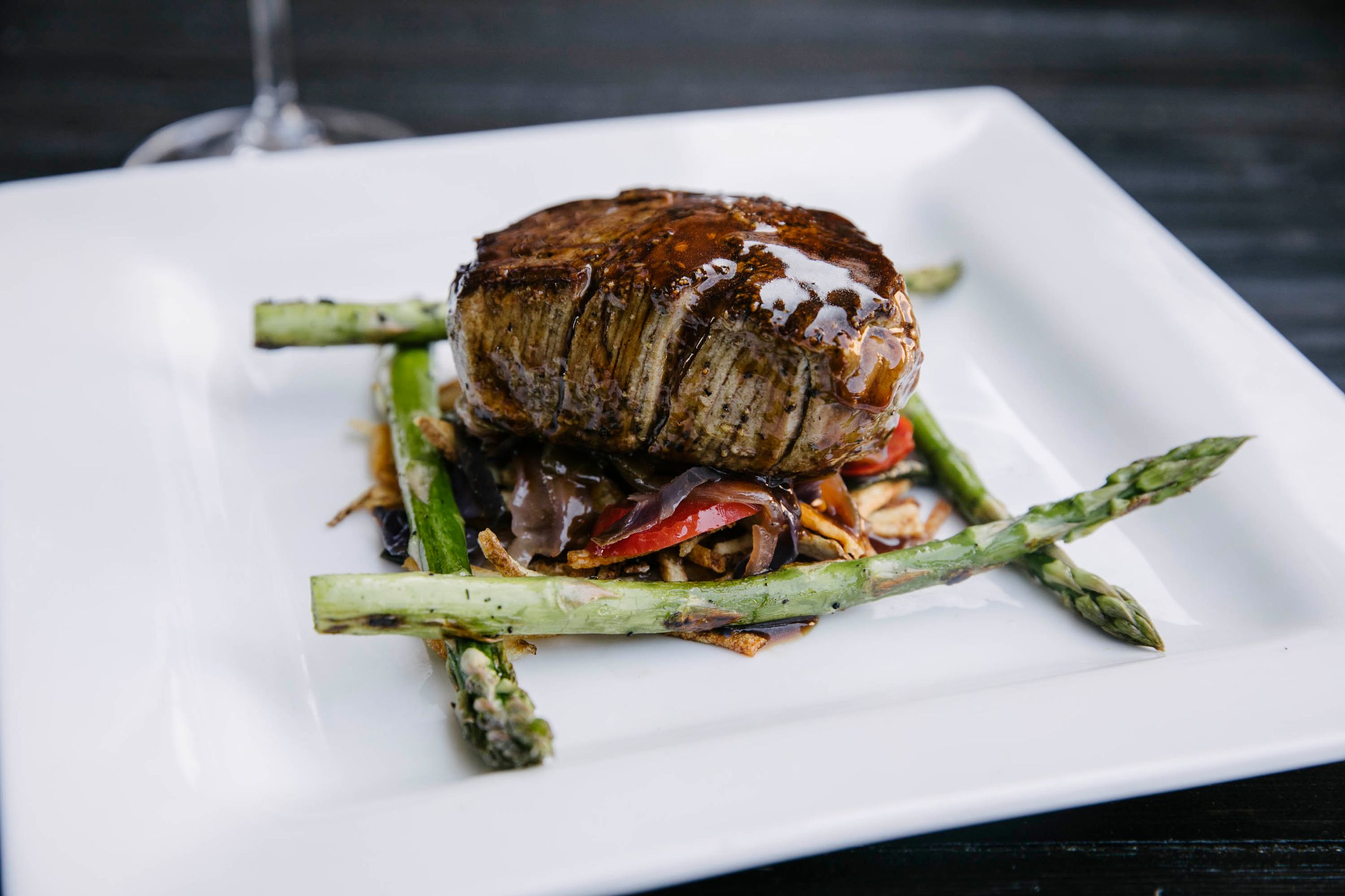 Queenies Steakhouse - fth94z3