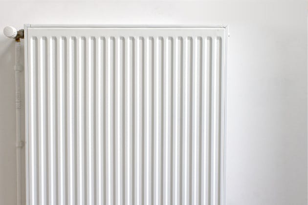 Radiator not working in one room: Causes & Fixes