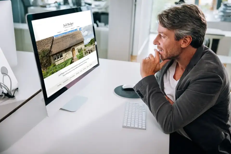 7 Tricks to Avoid Information Overload and Manage Emails