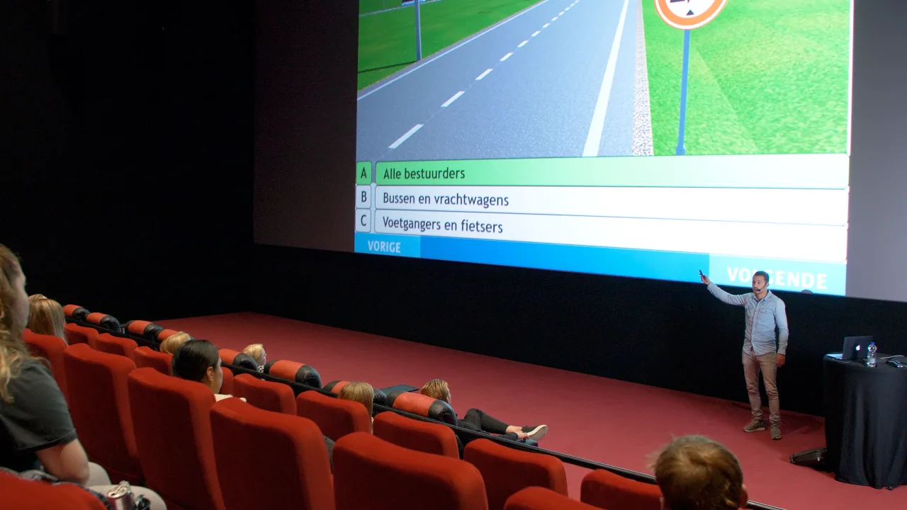 Theorie in 1 dag - Theoriecursus en CBR theorie-examen op dezelfde dag