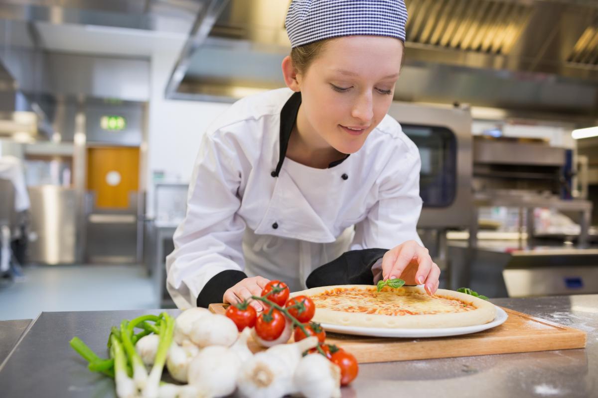 CV commis de cuisine débutant : guide de rédaction