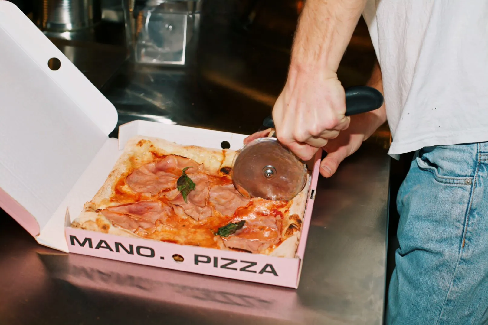 Mano pizza pizza kutter