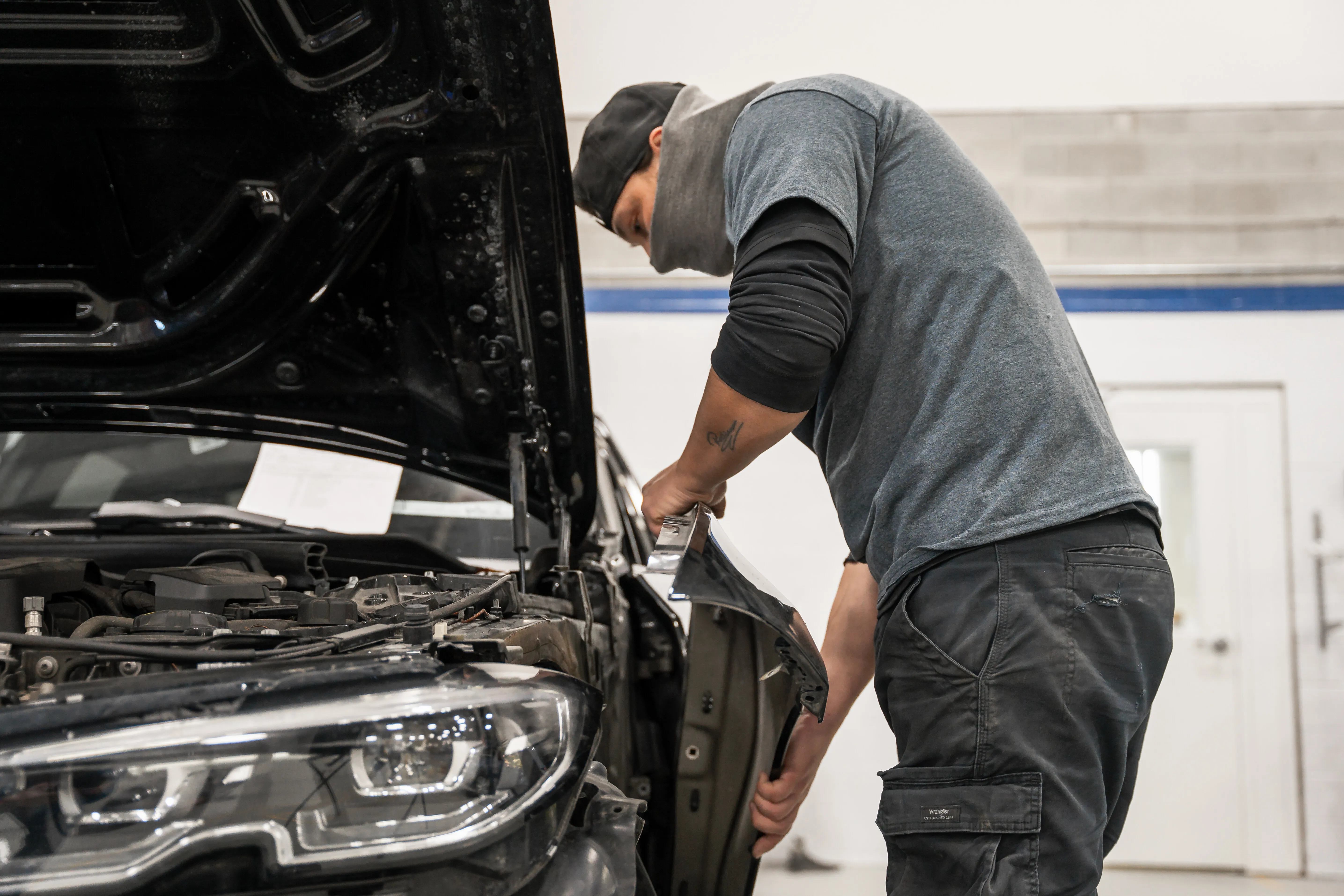 BMW Certified Collision Repair Centre | CSN Avenue Collision