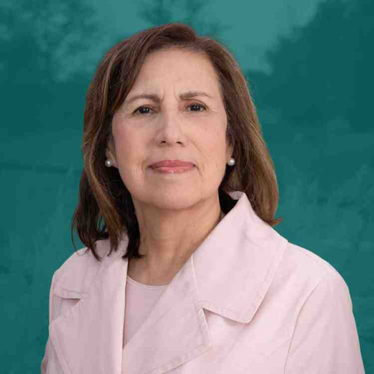 María López De León First Peoples Fund