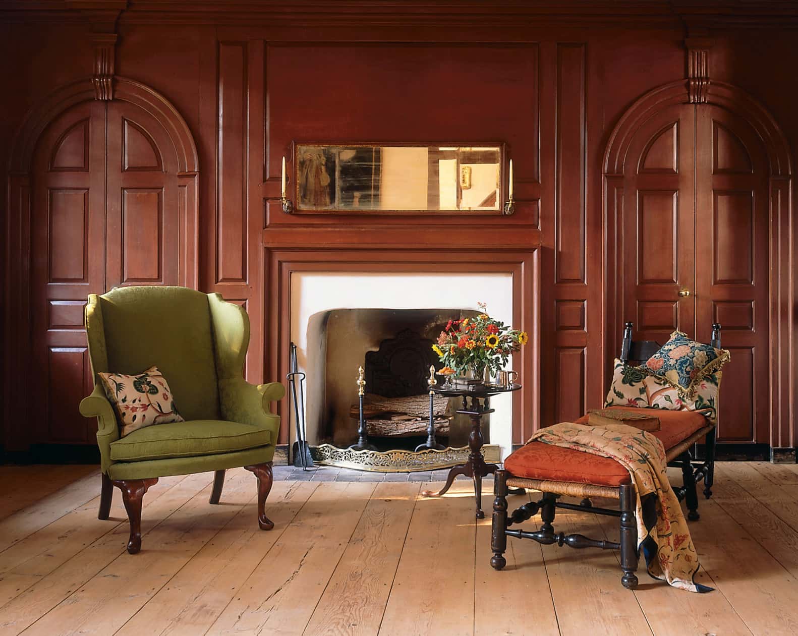 Image of the Parlor in Wright's Ferry Mansion