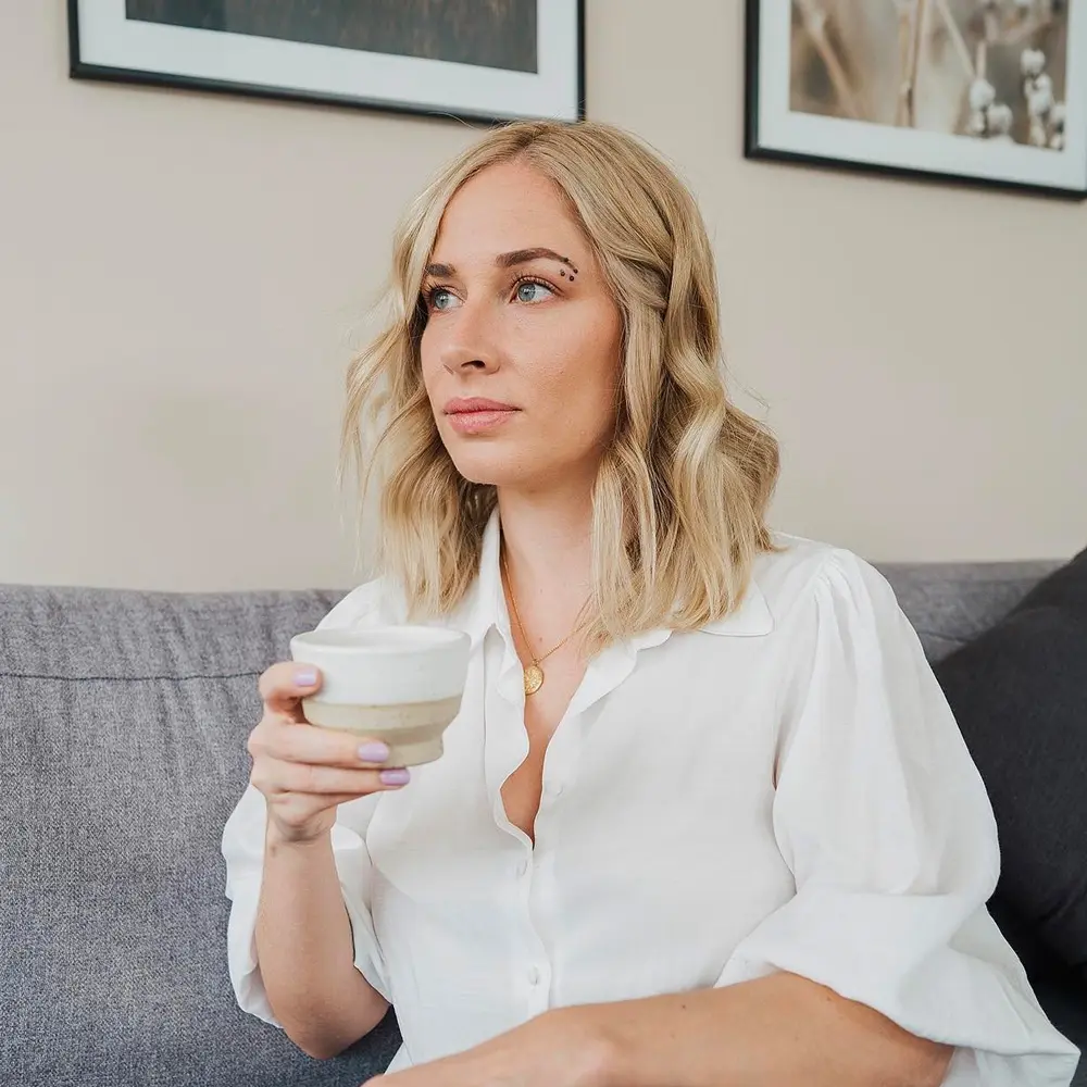 Chantalle Alberstadt On Air, Print & Press