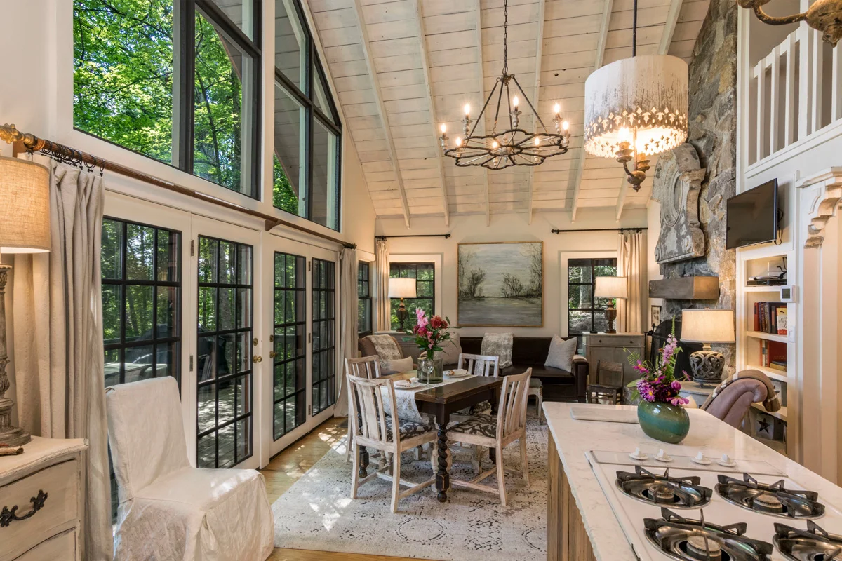 Hemlock Hill Cottage Cozy Lakefront Getaway in Cashiers, NC