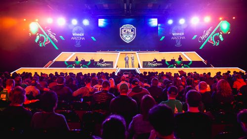 A wide photo of the collegiate rocket league finals.