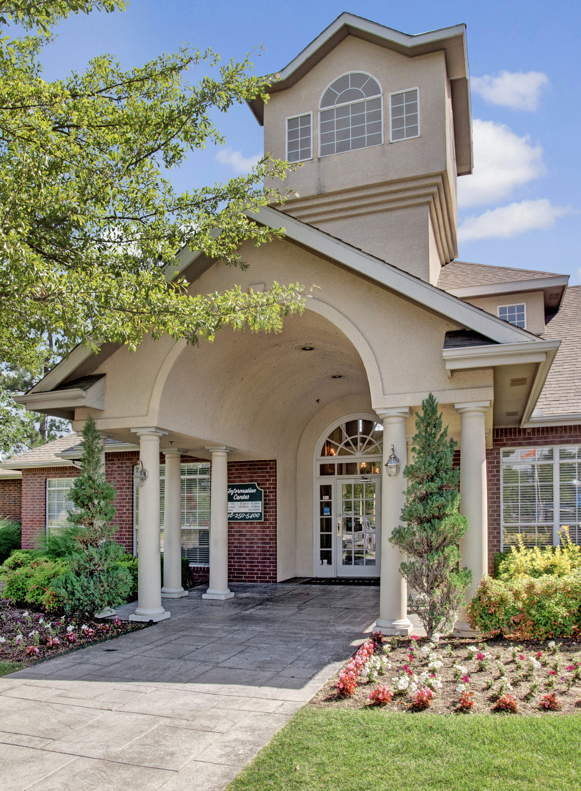 Lincoln Villas On Memorial