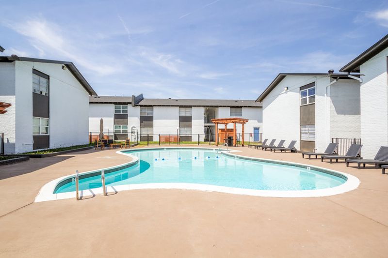 Curated visual reference: Fresh Look at Luxury Apartment Norman Norman Apartment For Rent