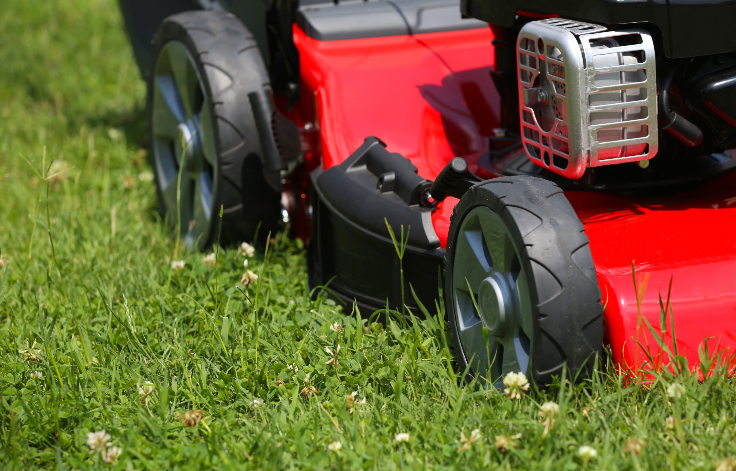 How to Prepare your Lawn Mower for Spring | Fleet Farm
