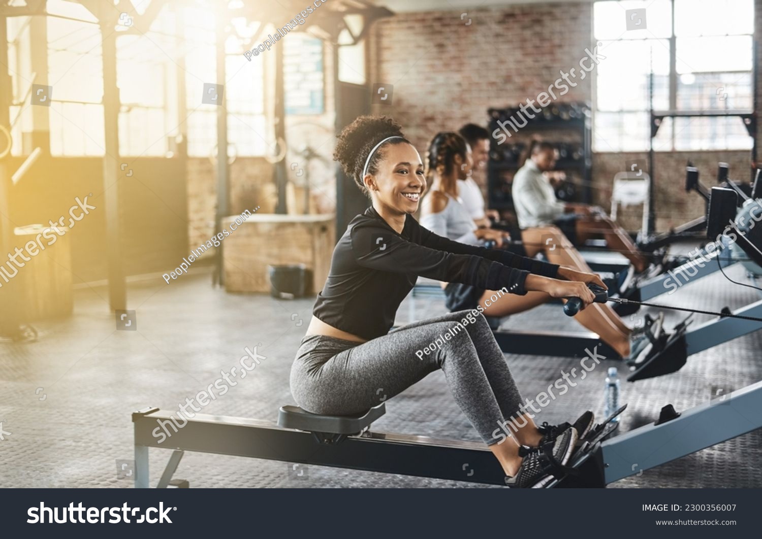 ACHTER - Indoor Ruder Studio