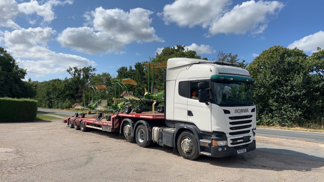 Efficient Farming Haulage Services | Coxalls