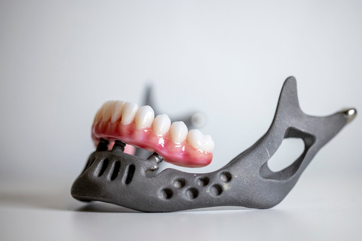 Dentures Giving You Bad Gag Reflex? Here’s the Solution