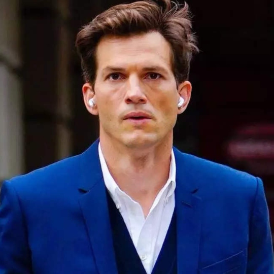 Ashton Kutcher Agent Talent Marketing Agency