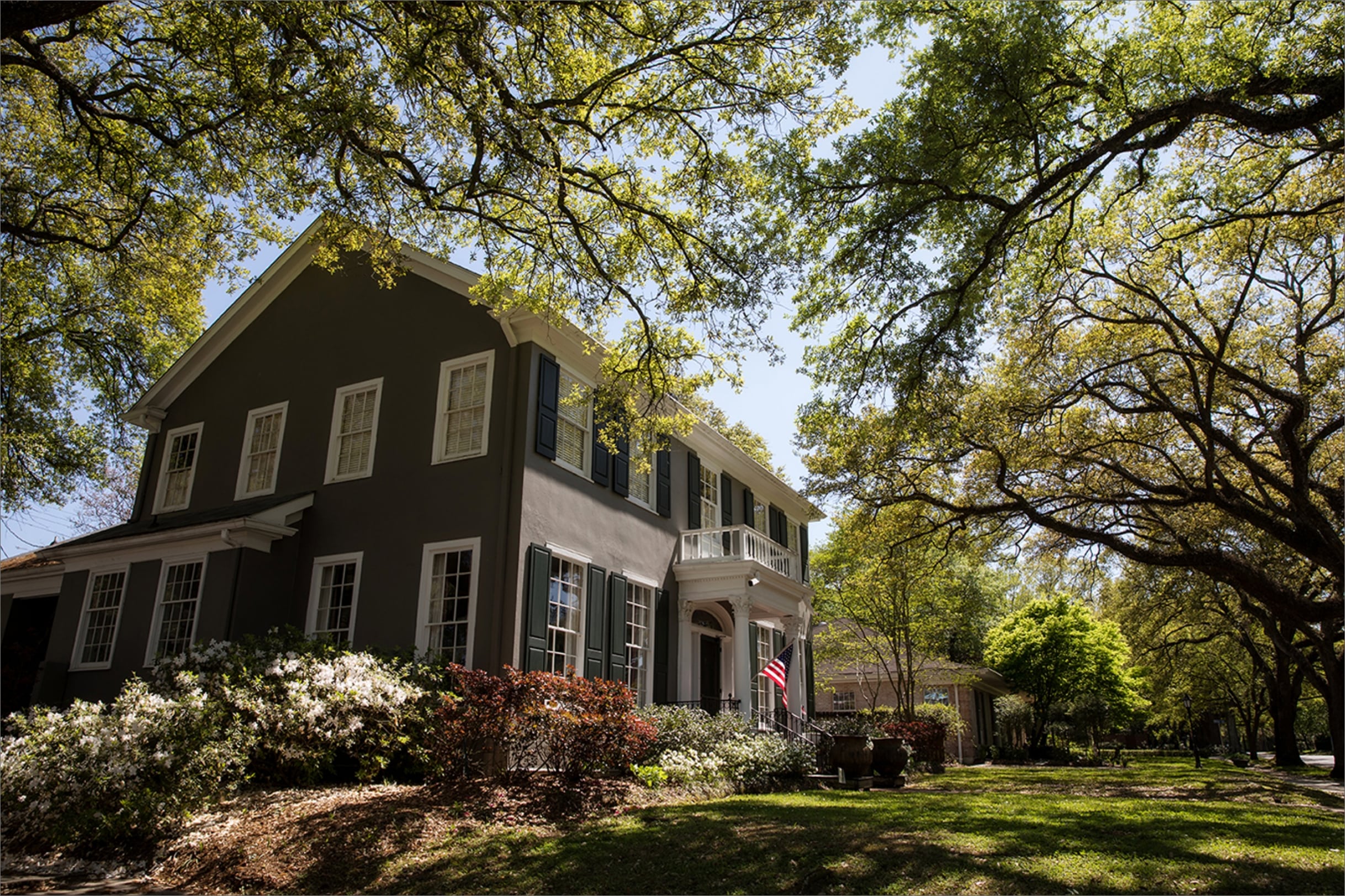 Move to Garden District & Southdowns Better in Baton Rouge